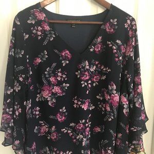 NWOT  Floral Blouse